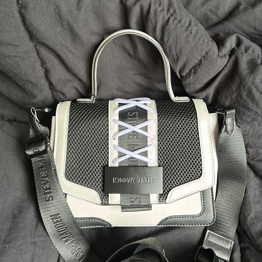 White and black BDALI hand bag
